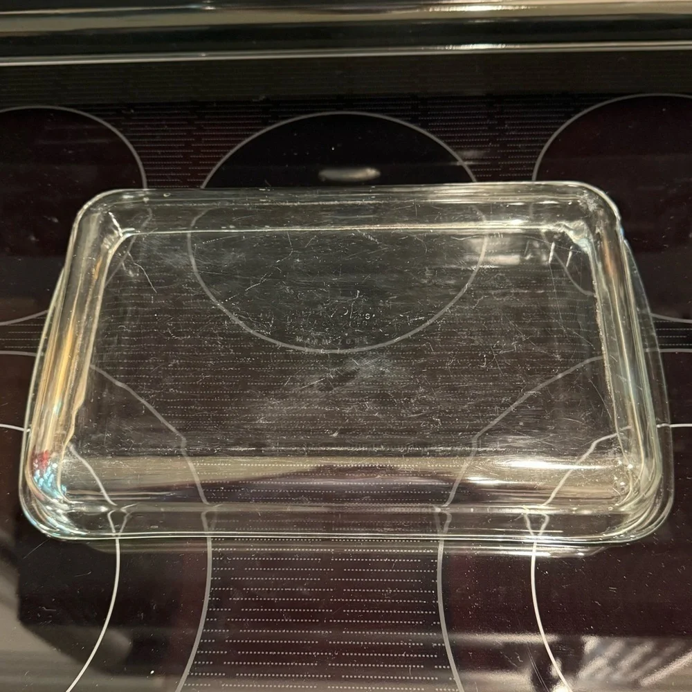 Pyrex/Corning~Baking Dish~Made in USA~Many Light Scratches from Years of Use~G2W